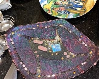 BEAUTIFUL GLASS ART DISH