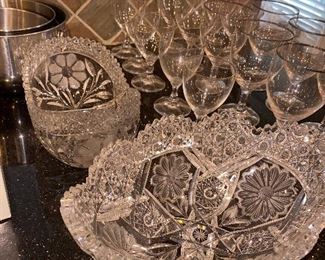 CRYSTAL STEMWARE AND HAND-CUT CRYSTAL BOWLS
