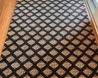 AREA RUG