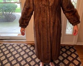 LONG MINK COAT SIZE SMALL