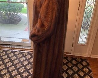 LONG MINK COAT SIZE SMALL