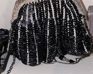 VINTAGE PURSE