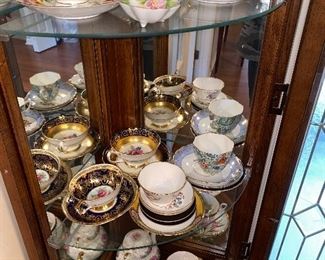 COLLECTION OF TEACUPS