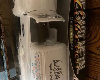 DIE CAST METAL FORD 1948 ICE CREAM TRUCK
