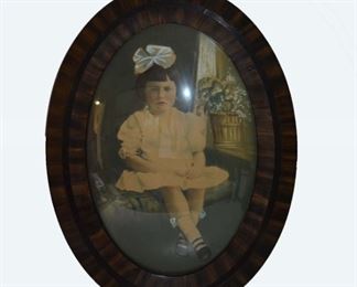 25" Oval Bubble Glass Frame with Picture of Child