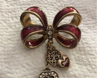 Avon vintage bow and heart pin