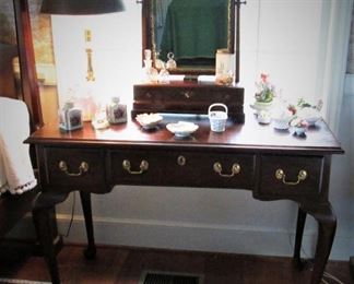 Henkel Harris Dressing Table / Desk
