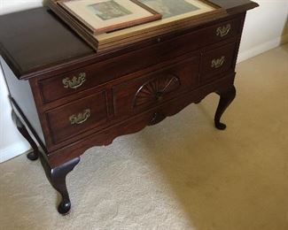 Lane Cedar Chest