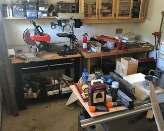Great wood working workshop! Drill Press, Mitre Saw Portable, Craftsman table saw, Loads of tools