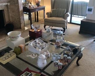 Gorgeous Frederick Cooper Chinese Lamp, wonderful 17th century card table out of Cuban Mahogony