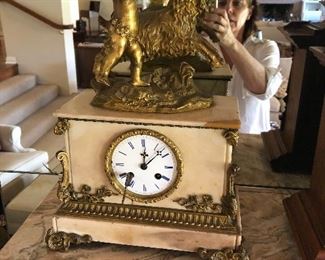 Raingo Freres Clock - Lauchaud - has a repair