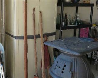 Garage storage cabinet