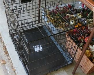 Small pet kennel
