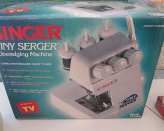 Singer Serger, Boxed