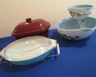 Vintage Chip and Dip & Oven Ware in Cradle