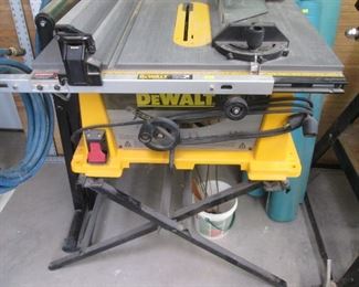 DeWalt Rack & Pinion Fence System