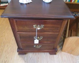 3-Drawer Chest