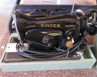 Vintage Portable Singer with Case