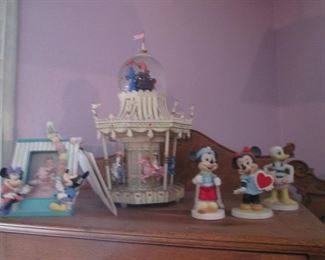 Disney Figures; Mary Poppins Carousel