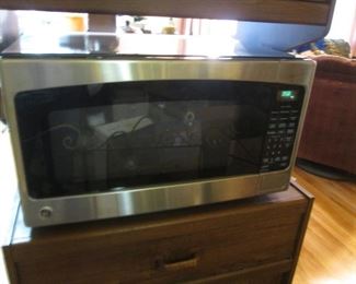 Microwave & Cabinet