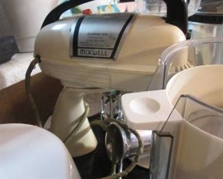 Mixwell Mixer with Beaters