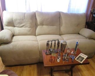 Matching Sofa & Love Seat, Contemporary Stying