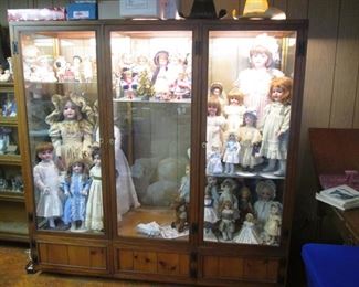 3-Section Display Cabinet, 72" X 24"
