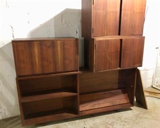 Cado teak wall system