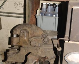 Tools, Vise