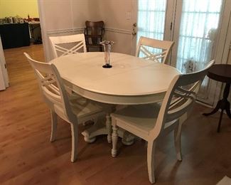 Table and 4 Chairs - Haverty's