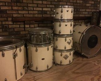 1967 Slingerland Drum Kit - Comes with stands and hardware
