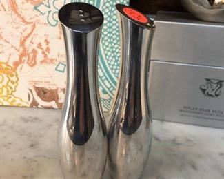 salt pepper silver shakers