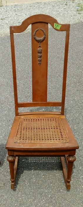 ROCKING CHAIR