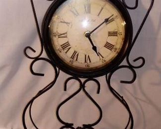 WALL HANGING CLOCK