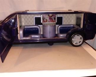 BARBIE LIMO