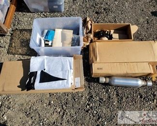 107: 1977 Lincoln Town Coupé Parts
1977 Lincoln Town Coupé Parts