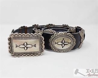 286:
Navajo Cast Sterling Silver Concho Belt Signed By Artist 42” 17 Conchos & Buckle, 291.8g
Weighs approx 291.8g, measures approx 42"