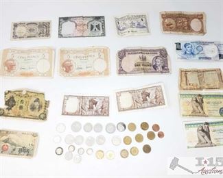 400:
Foreign Money
Foreign Money. Approx 30 coins and 15 Bills.