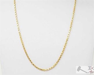 498:
14k Gold Necklace
14k Gold Necklace weighs approx. 14.3g measures approx 9.5"