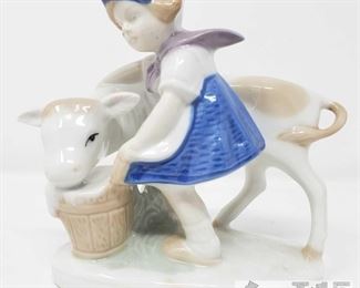 8506:
1877 Lippelsdorf Child with Cow Figurine
This is a vintage GDR 1877 Lippelsdorf #30 crown porcelain girl with cow made in Germany. Stunning! Measures approx 4.5"×4.5" Marking engraved "11753"