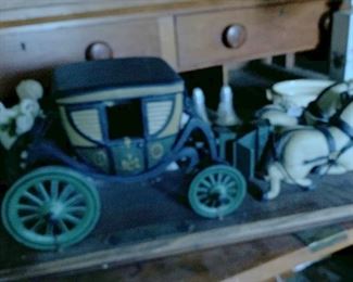 By Schoenhut toys, made in USA. George Washington Carriage. Awesome toy