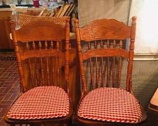 2 dining chairs