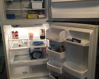 Large capacity white refrigerator