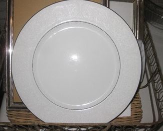 Plymouth dinner set for 12