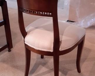 Ethan Allen Knob Creek fine home furnishings with 2 accent/game chairs in excellent condition! Stunning Baker drop leaf banded game table!