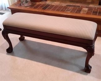 Pennsylvania House Claw and Ball foot upholstered solid bench in excellent condition!