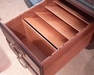 Ethan Allen office desk with glass topper and 3 drawers.