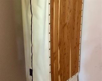 Cedar Stow Long, Zipped Garment Bag