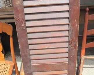 Shutters with springs.