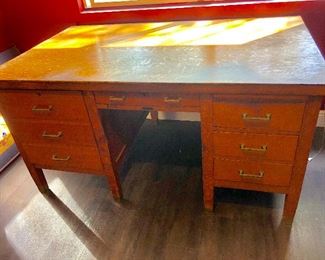 Pierce Desk Co. circa 1910 tiger oak office desk, heavy and large but very cool. Left "drawer" is typewriter cabinet. 